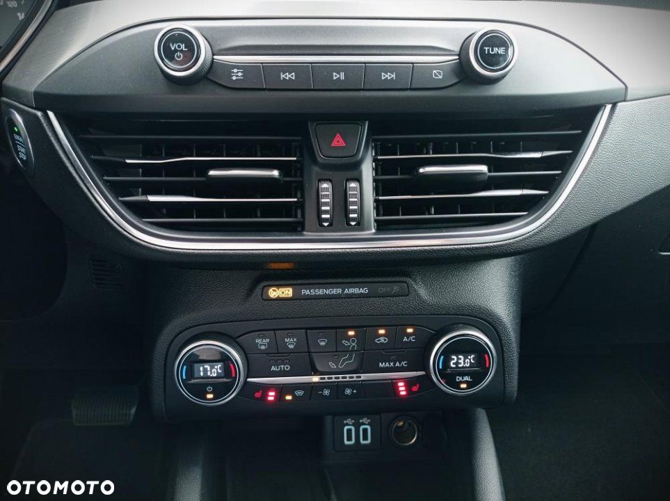 Ford Focus - 29