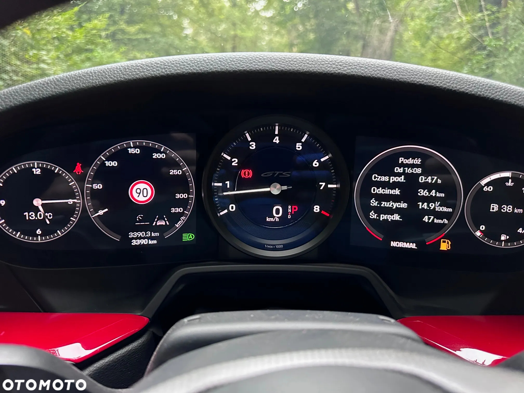 Porsche 911 Carrera GTS - 13