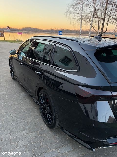 Skoda Octavia 2.0 TDI DSG RS - 3
