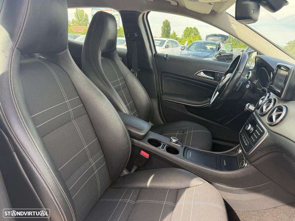 Mercedes-Benz GLA 200 d Urban Aut. - 11