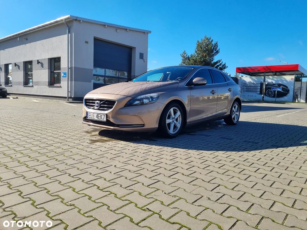 Volvo V40 D2 Drive-E Kinetic - 1