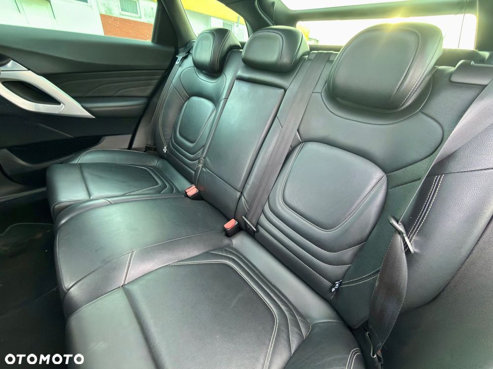 Citroën DS5 HDi 165 Business - 13