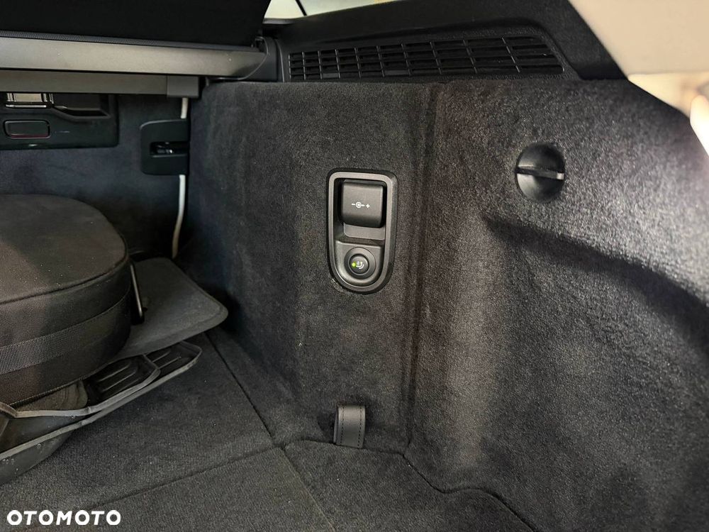 BMW Seria 5 530e PHEV M Sport - 39