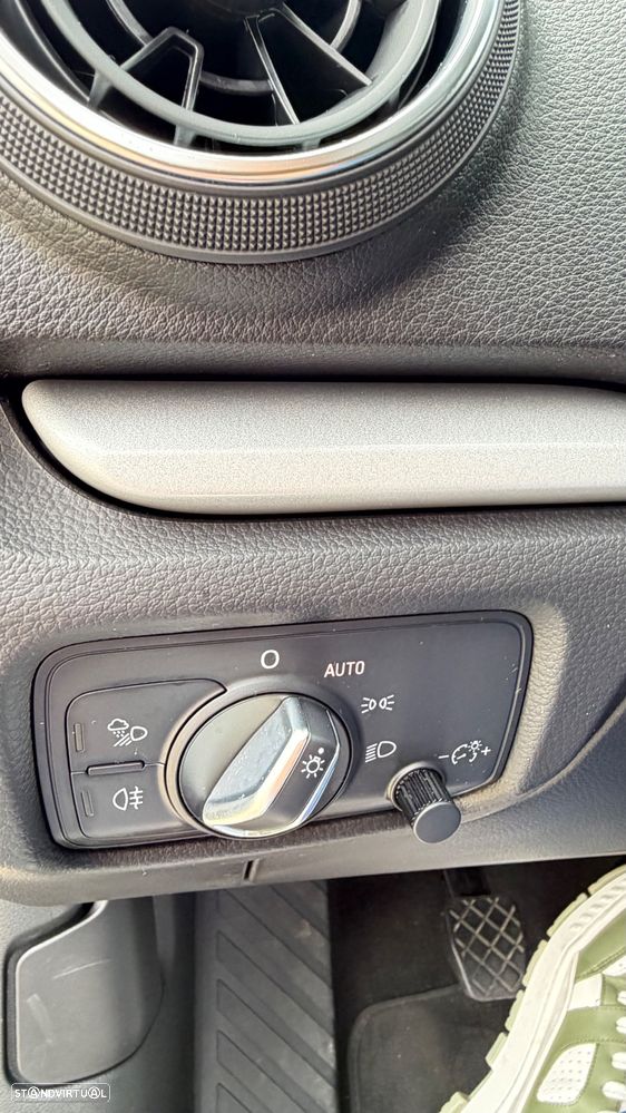 Audi A3 Sportback 30 TDI Design - 21