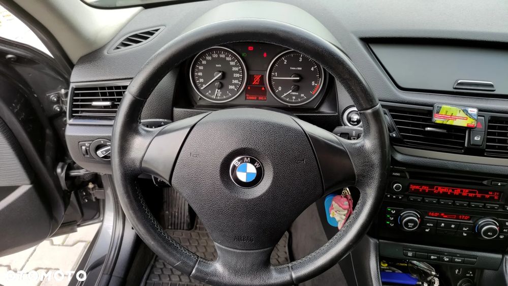 BMW X1 xDrive18d - 34