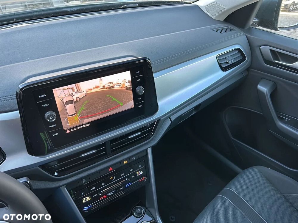 Volkswagen T-Roc - 16