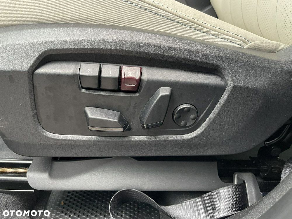 MINI Countryman C mHEV Linia Favoured - 14