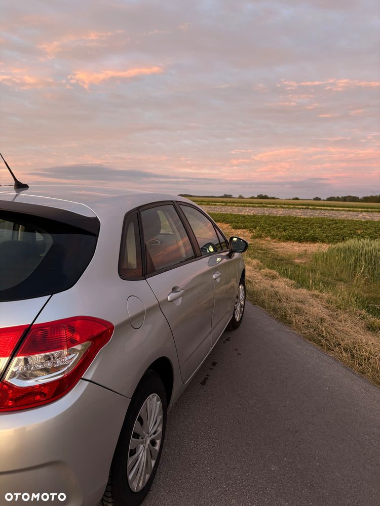 Citroën C4 1.6 HDi Attraction - 4