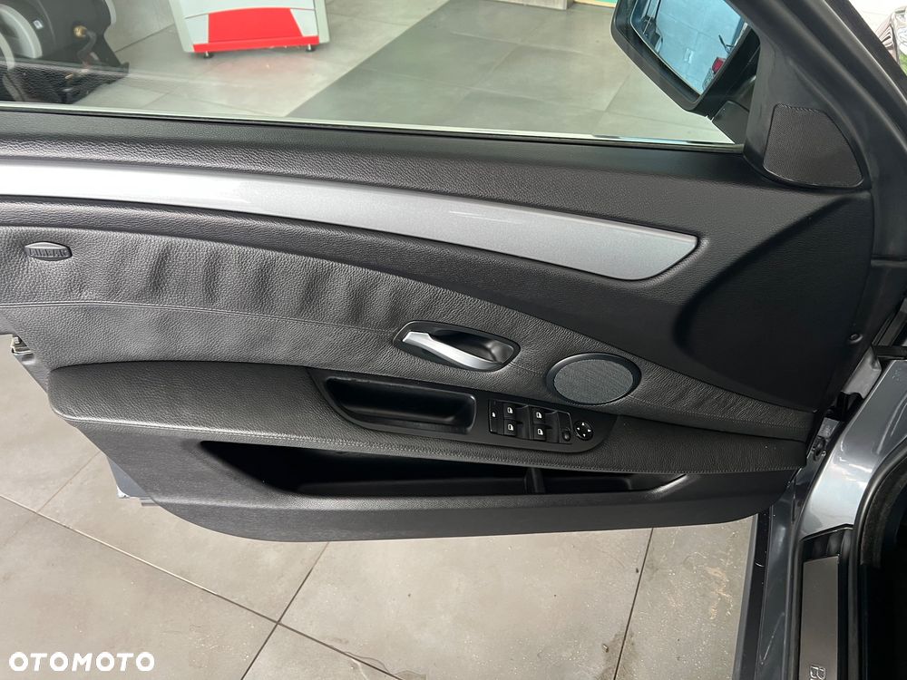 BMW Seria 5 520d - 16