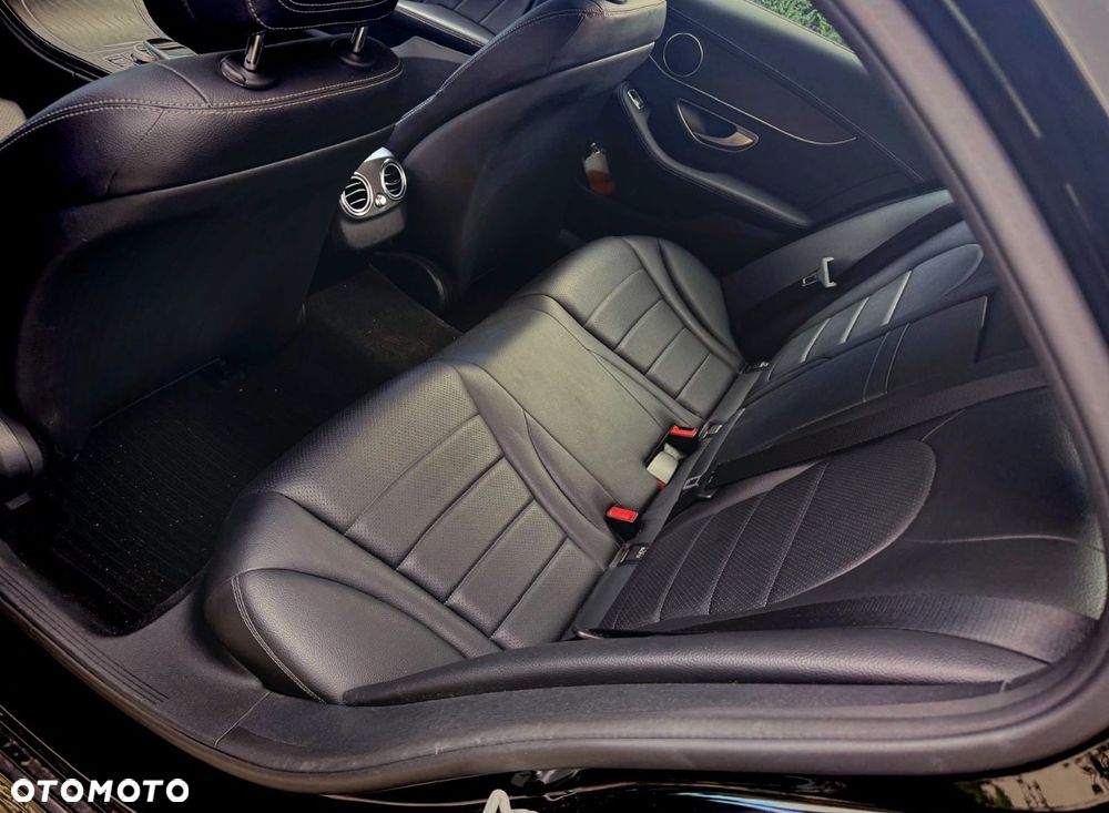 Mercedes-Benz Klasa C 200 (BlueTEC) d 7G-TRONIC AMG Line - 7