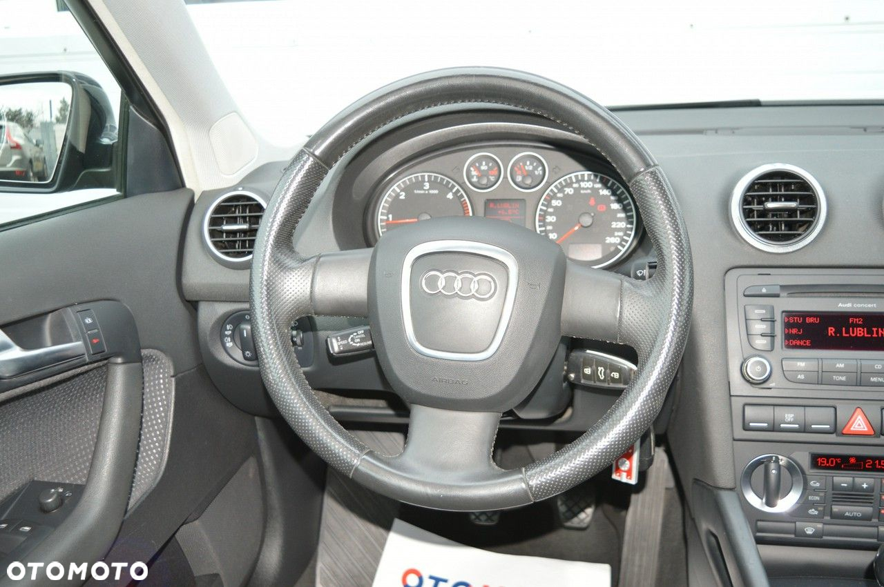 Audi A3 2.0 TDI Sportback Ambiente - 21