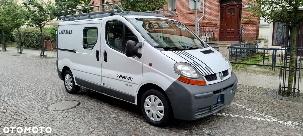 Renault Trafic - 1