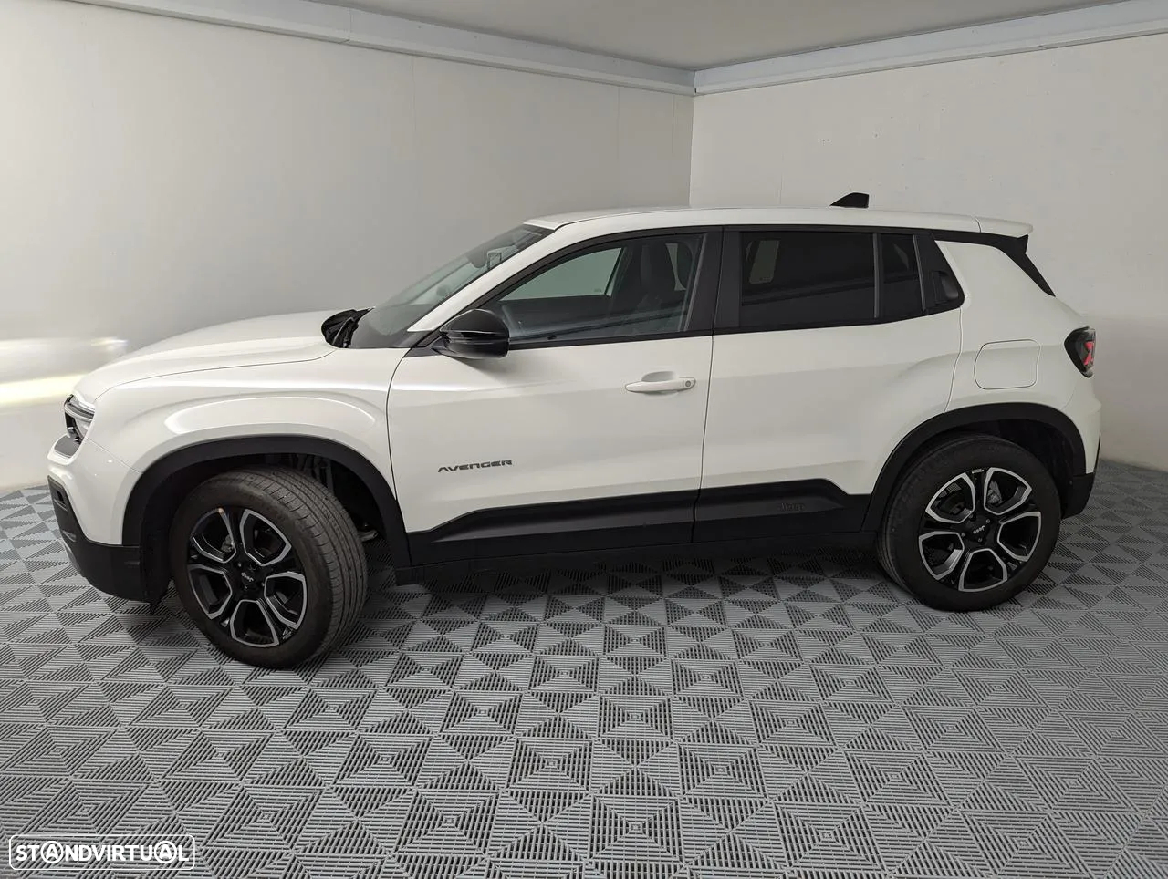 Jeep Avenger 1.2 GSE T3 Altitude - 5