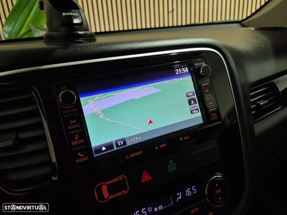 Mitsubishi Outlander 2.0 Instyle Navi - 17