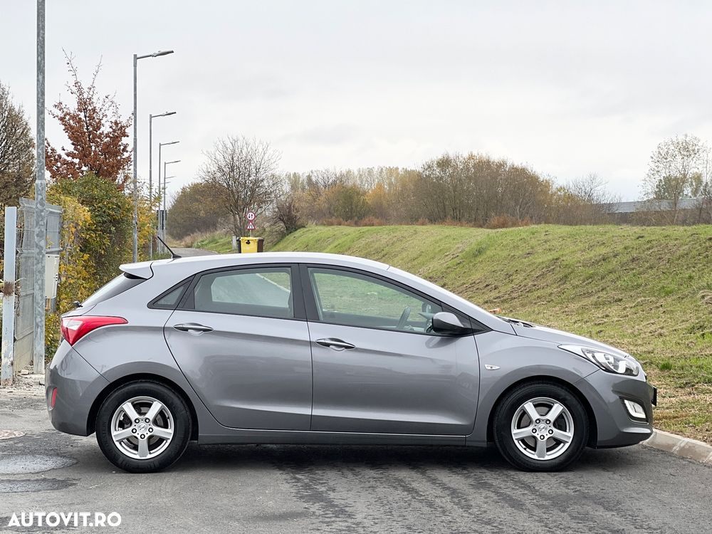 Hyundai i30 1.6 CRDI Comfort - 5