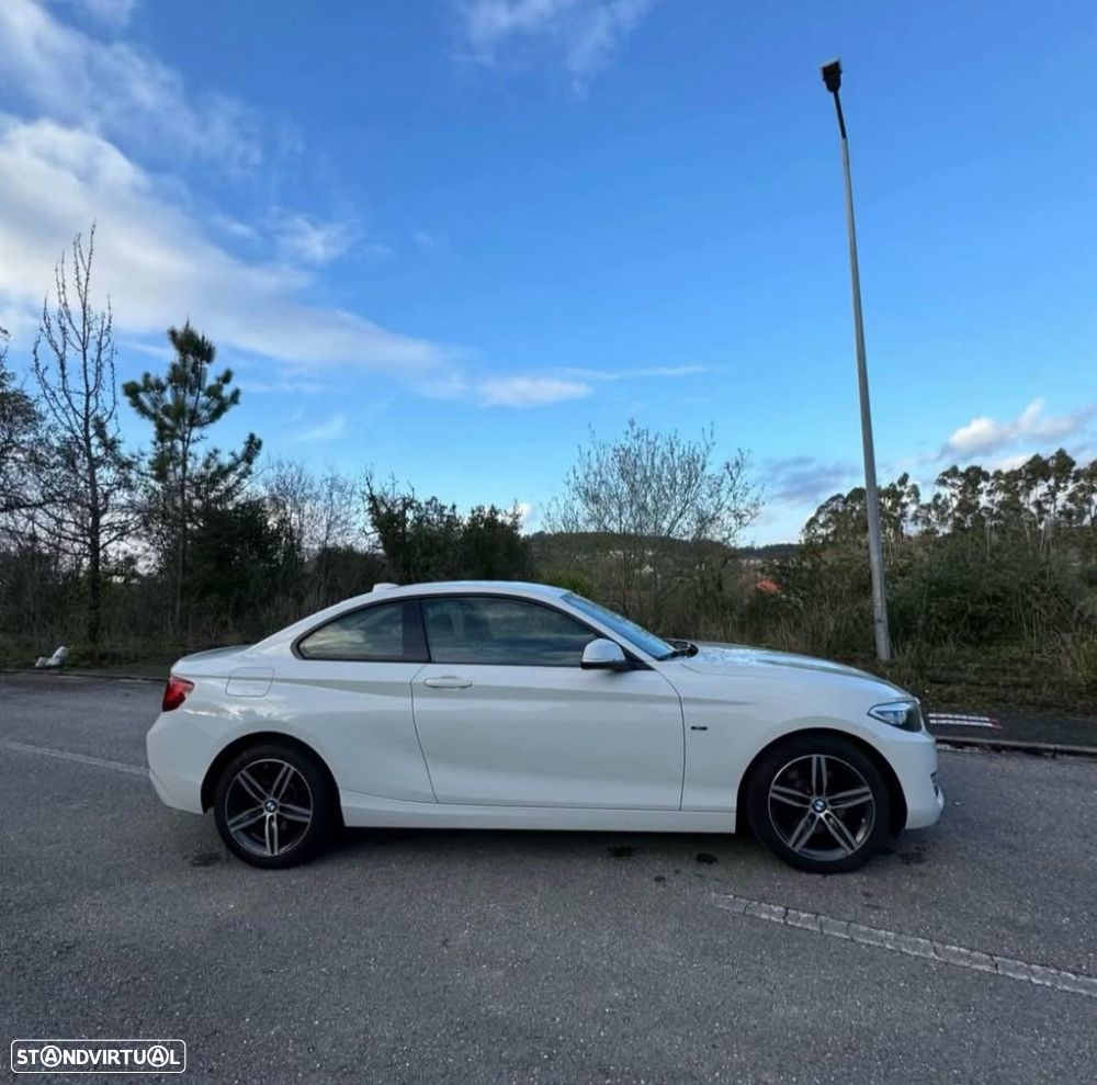 BMW 220 i Sport Line - 16