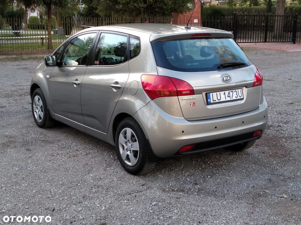 Kia Venga 1.4 S - 8