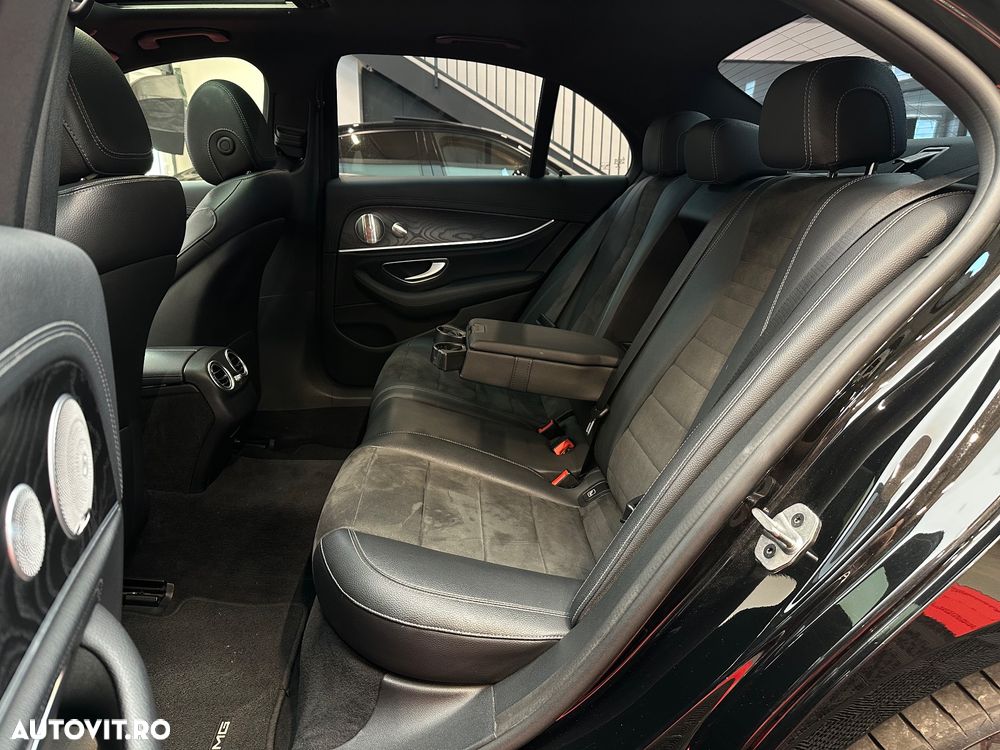 Mercedes-Benz E 300 de 9G-TRONIC AMG Line - 21