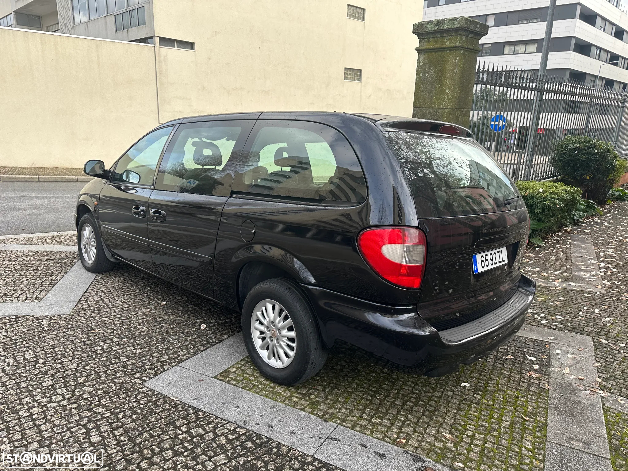 Chrysler Voyager 2.8 CRD ATX SE - 6