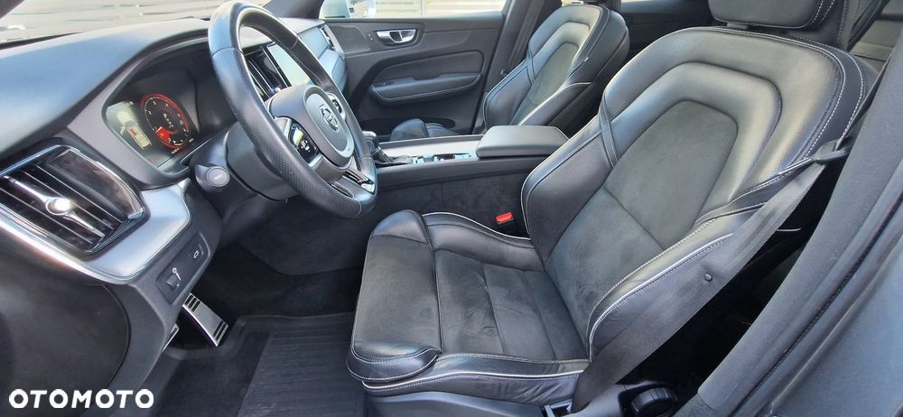 Volvo XC 60 D4 R-Design - 18