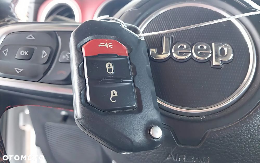 Jeep Wrangler - 12
