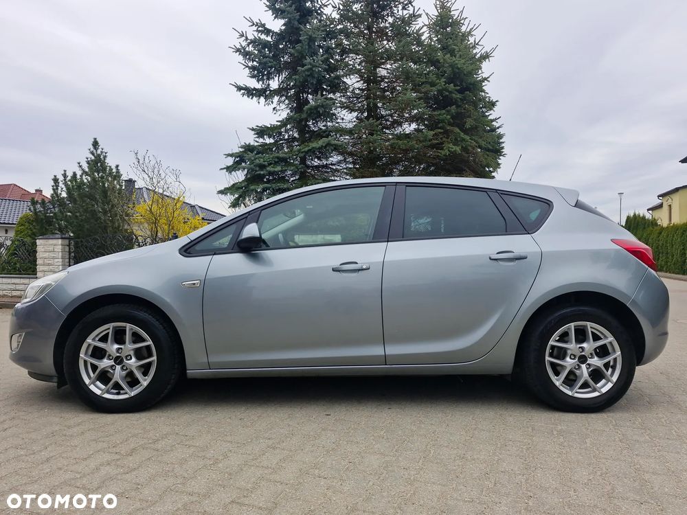 Opel Astra 1.6 ECOFLEX Start/Stop Edition - 3