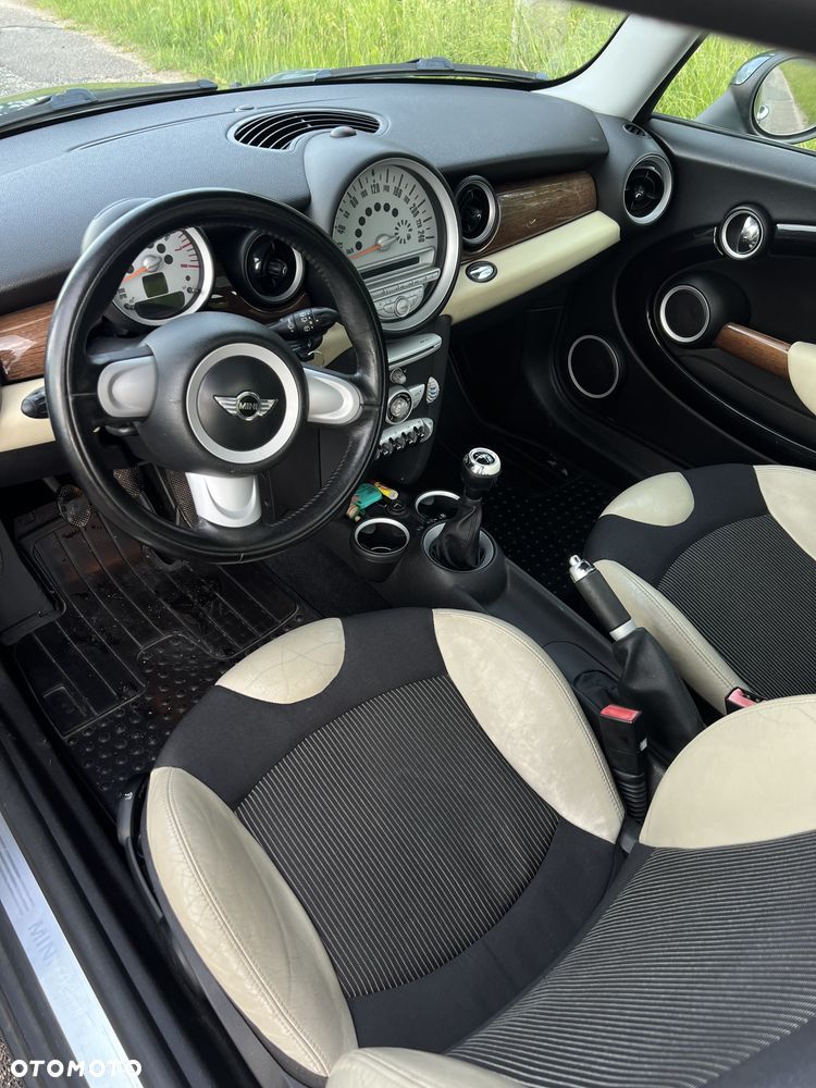 MINI Cooper Standard - 8
