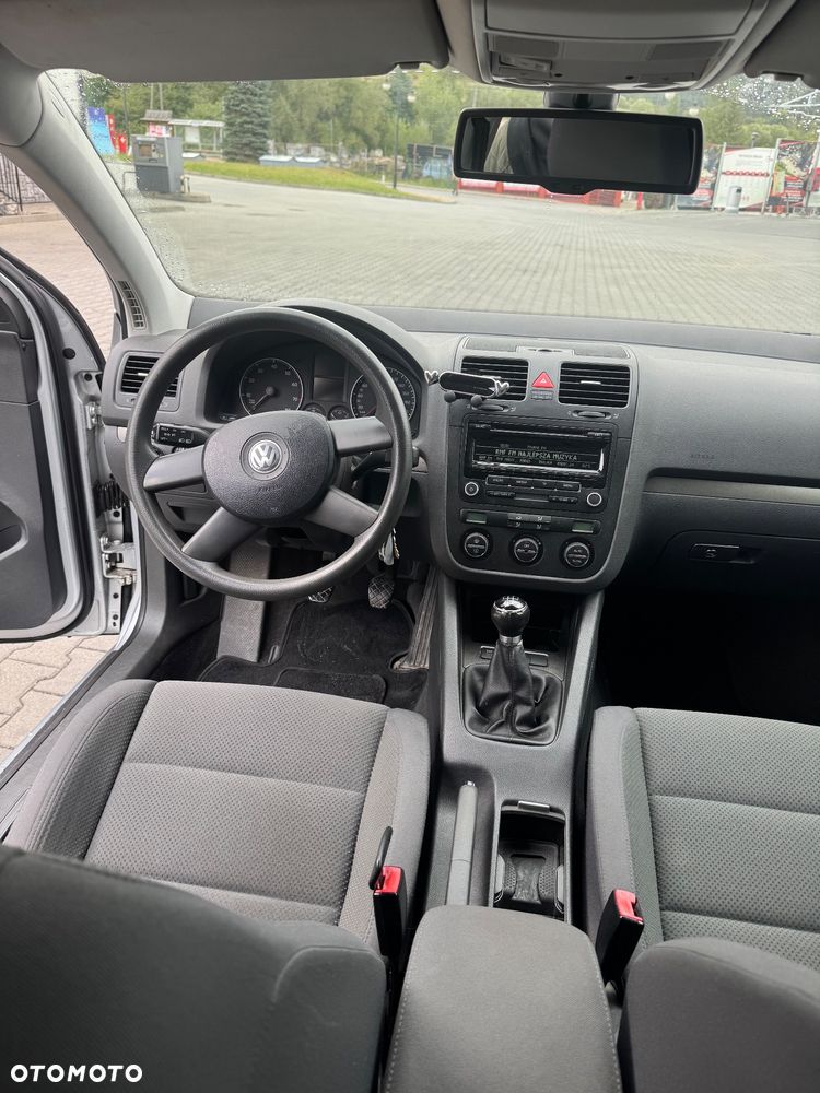 Volkswagen Golf - 9