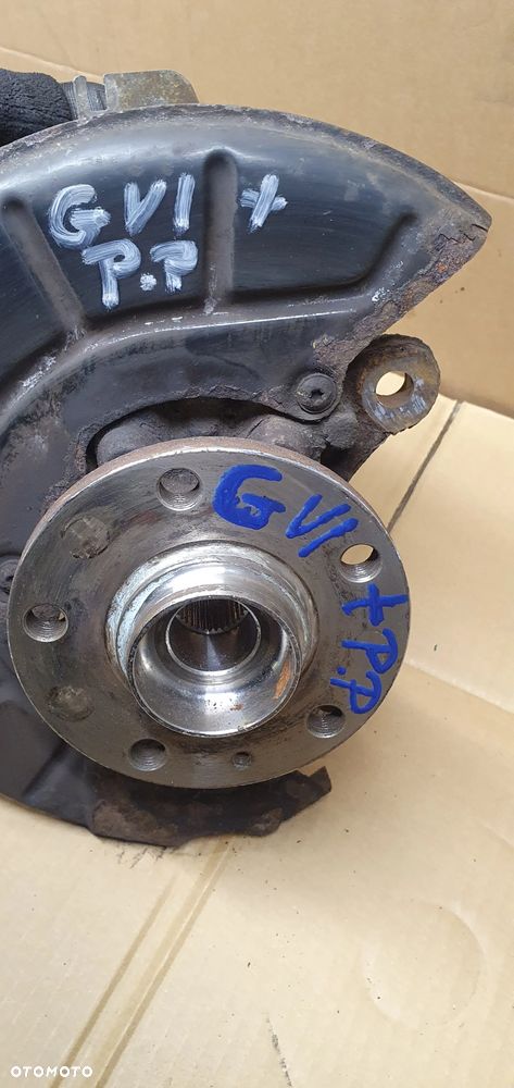 Zwrotnica piasta prawy przód VW Golf VI 6 Plus 1.6 TDI - 8