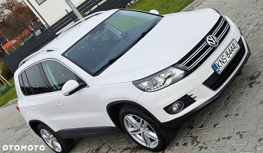 Volkswagen Tiguan 2.0 TDI DPF 4Motion BlueMotion Technology DSG Lounge Sport & Style - 14