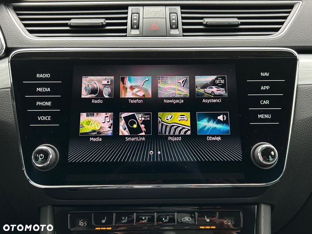 Skoda Superb 1.5 TSI Ambition DSG - 30