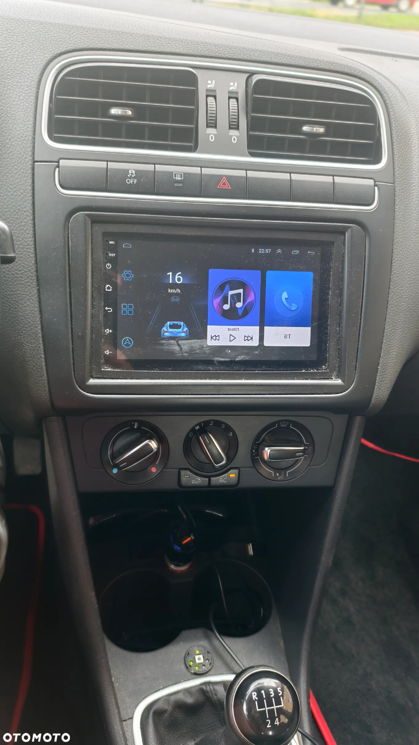 Volkswagen Polo 1.4 16V Comfortline - 14