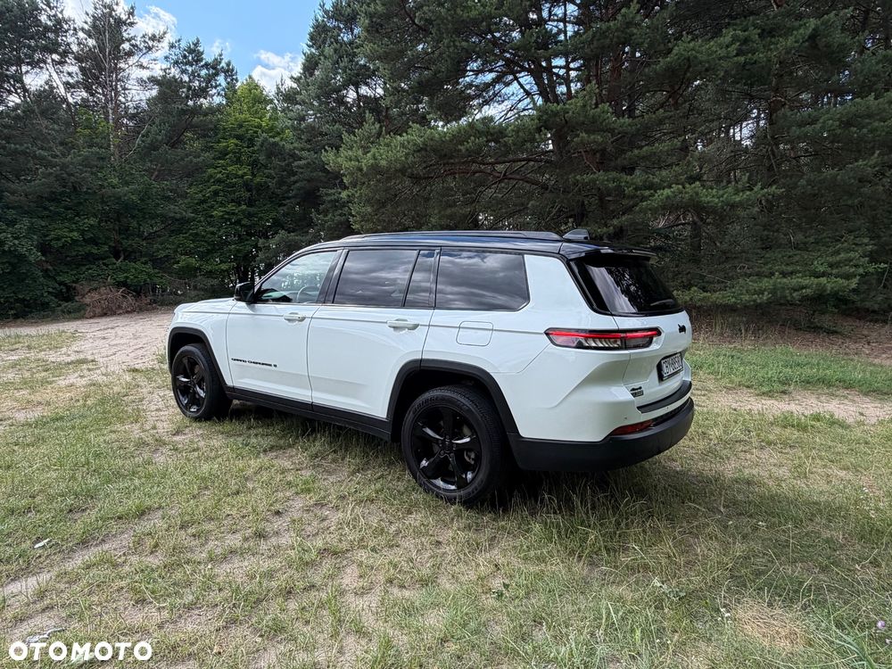 Jeep Grand Cherokee - 8