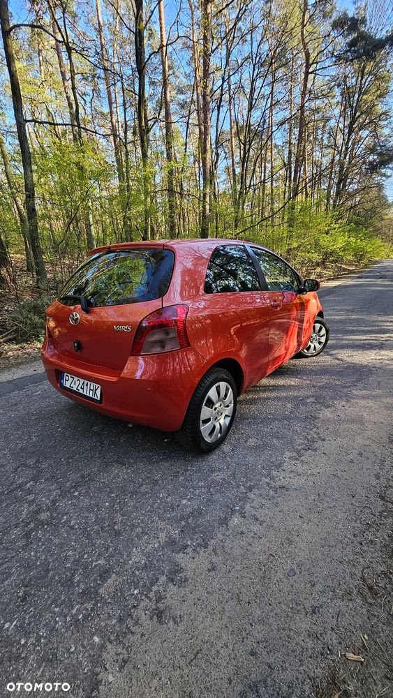 Toyota Yaris 1.3 Luna A/C - 4