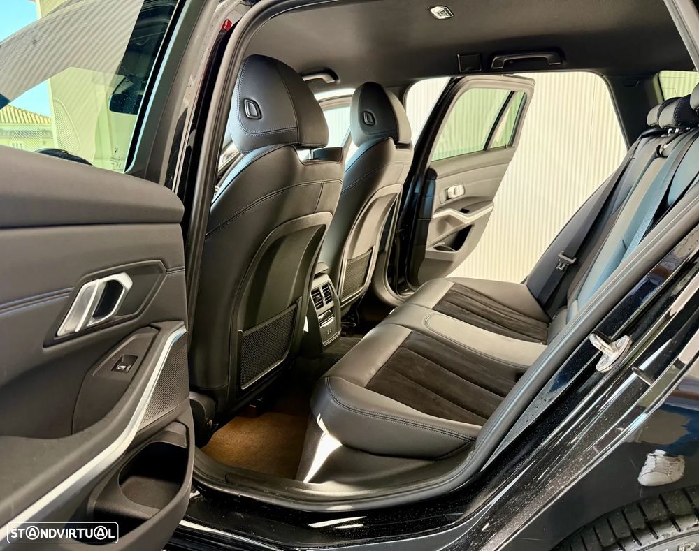 BMW 320 e Pack Desportivo M Auto - 52