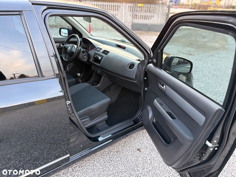 Suzuki Swift 1.3 Comfort - 26