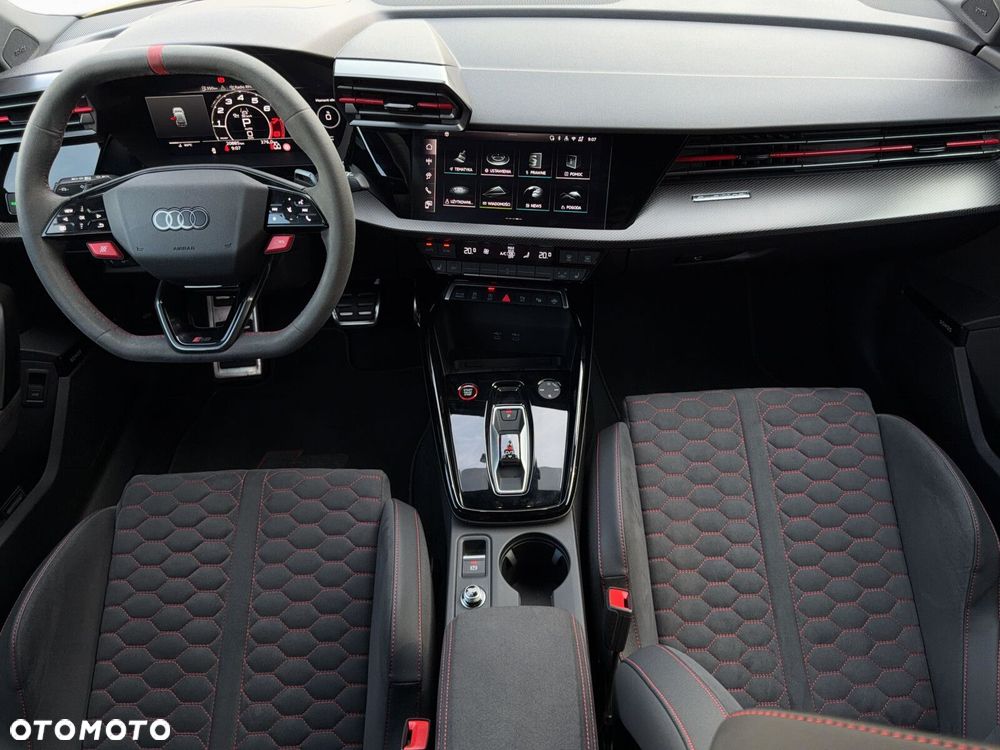 Audi RS3 Sportback - 18