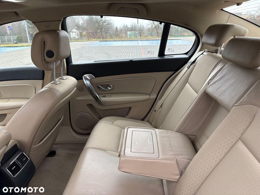 Renault Latitude - 6