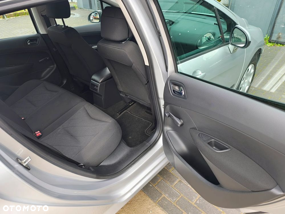 Peugeot 308 1.6 Trendy - 10