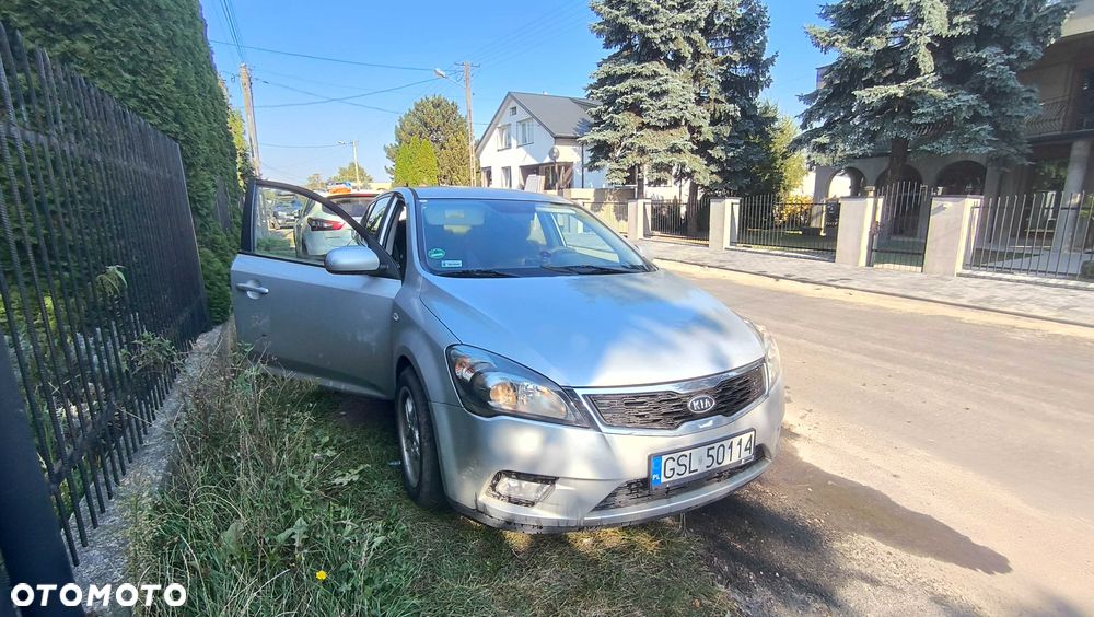 Kia Ceed - 2