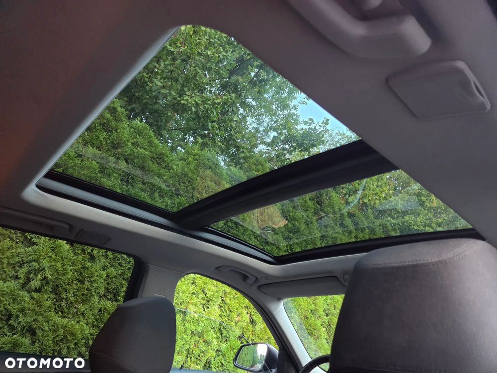 BMW Seria 3 318d Sport Line - 12