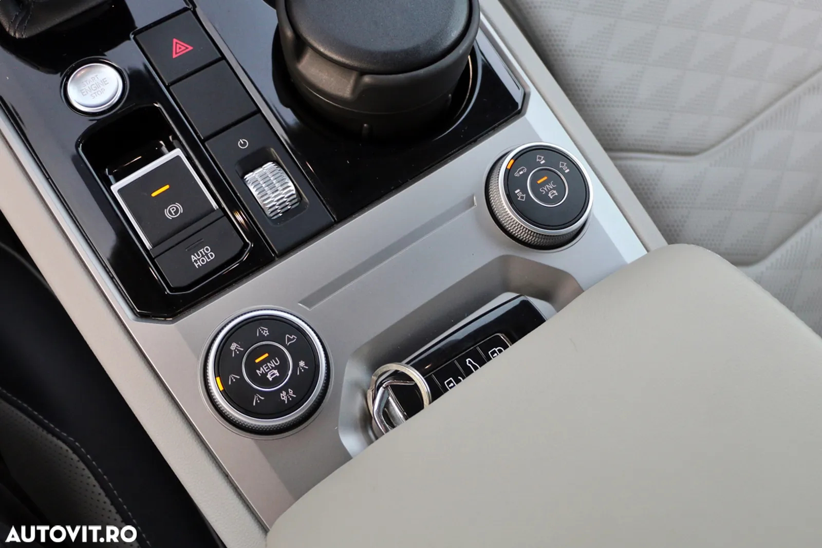 Volkswagen Touareg - 39