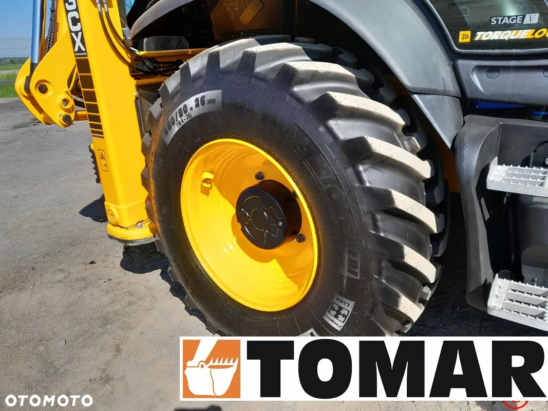 JCB 3CX - 18