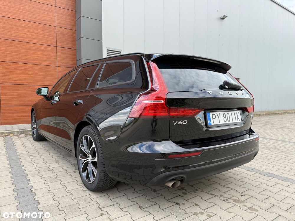 Volvo V60 B3 B DKG Momentum Pro - 10