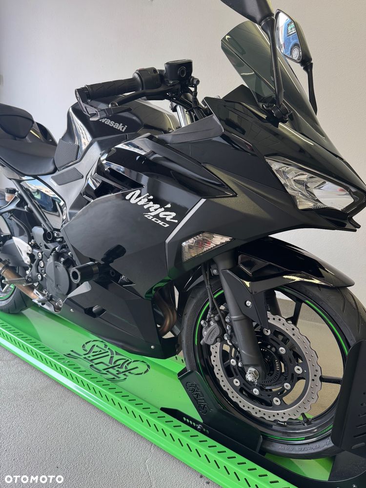 Kawasaki Ninja 400 - 9