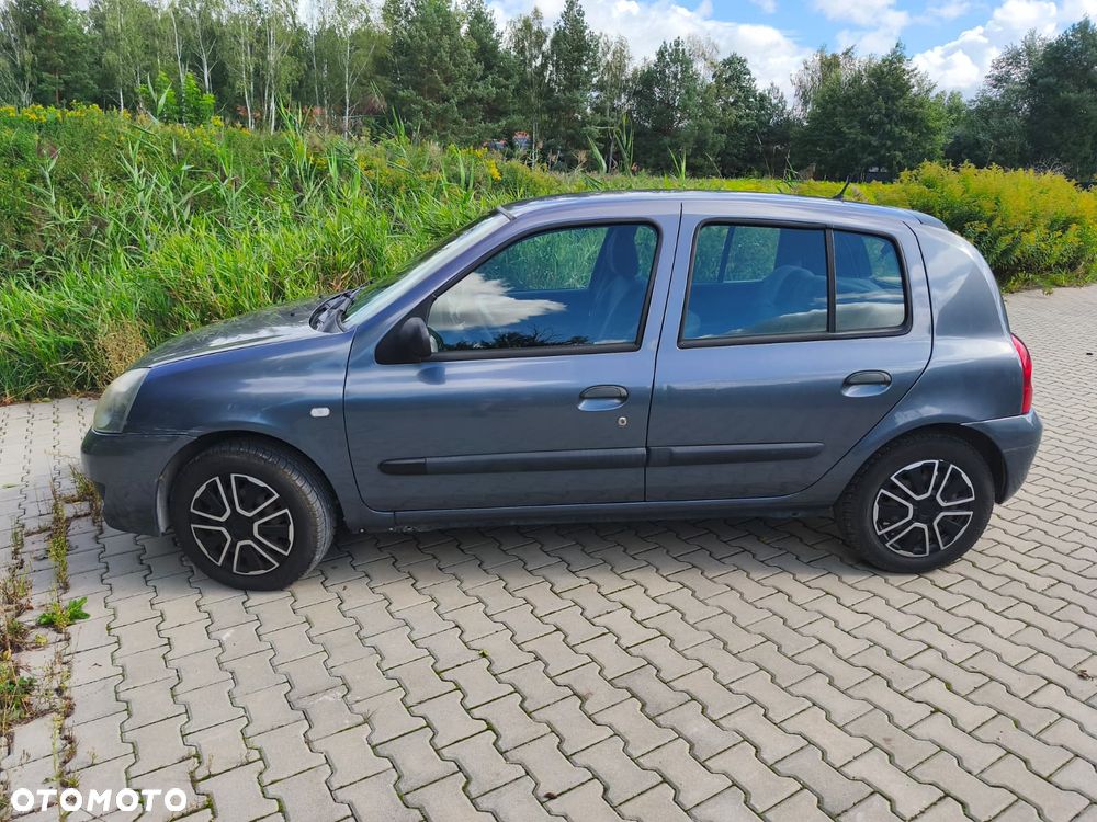 Renault Clio - 18