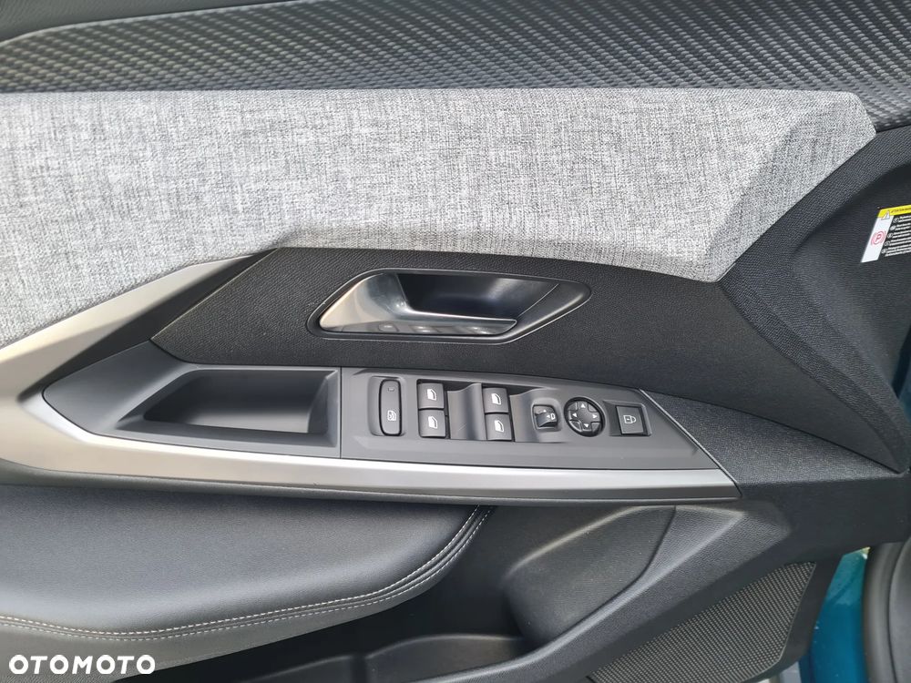 Peugeot 3008 1.2 PureTech mHEV Allure Pack S&S e-DCS6 - 12