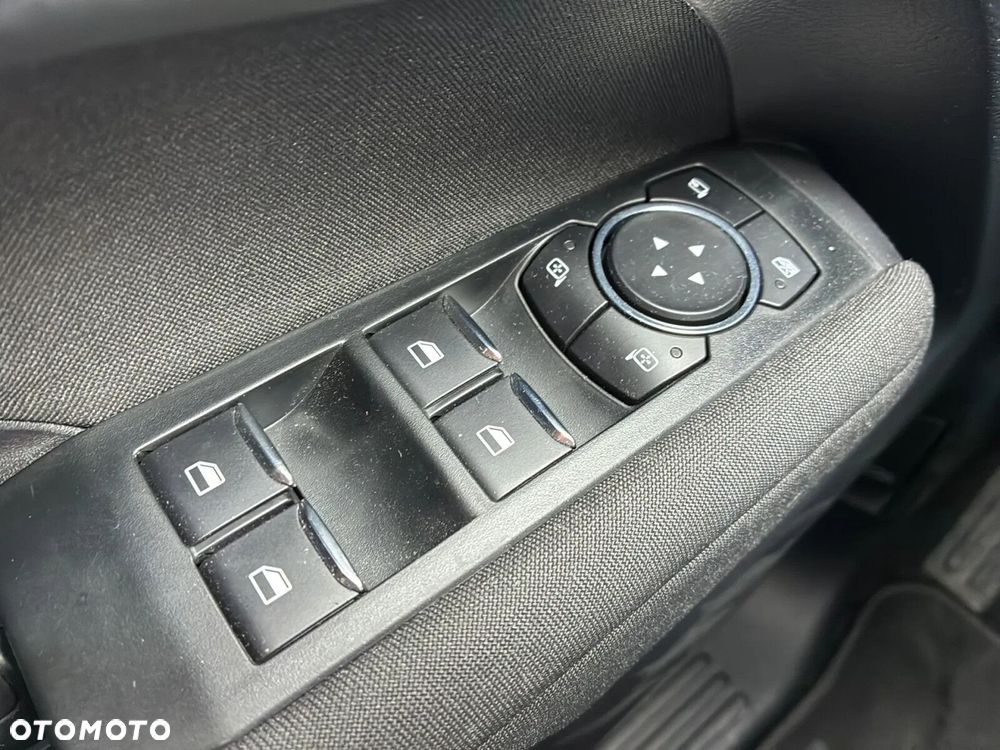 Volkswagen Amarok 2.0 TDi 4MOTION Life - 28