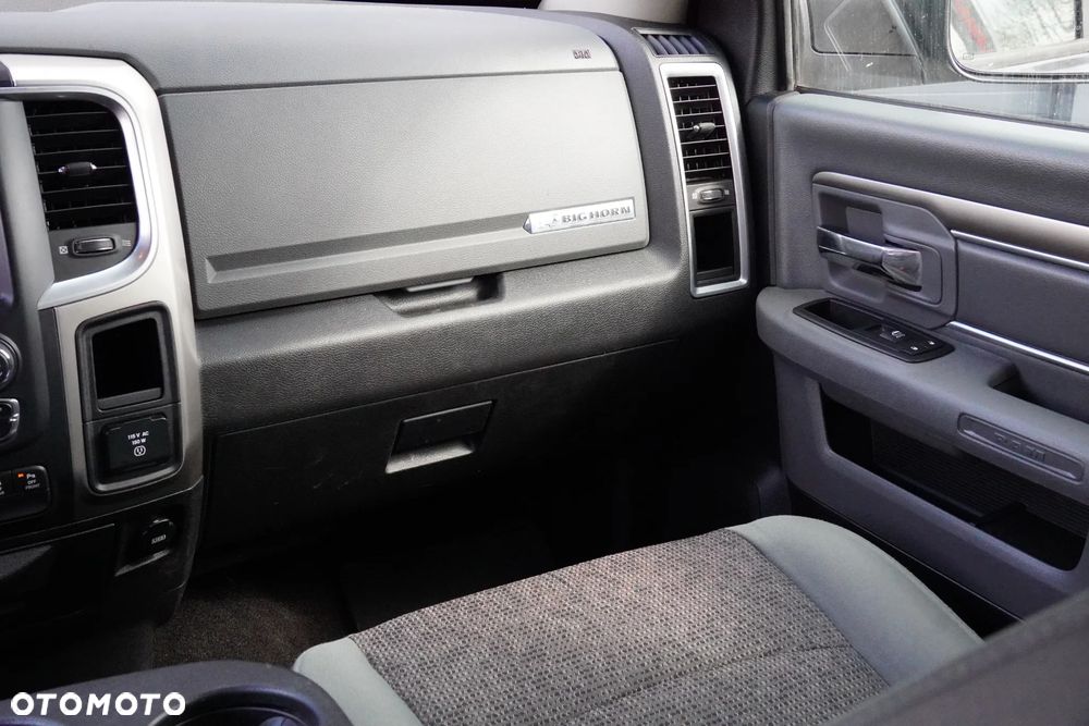 RAM 1500 Crew Cab Shortbed Bighorn - 35