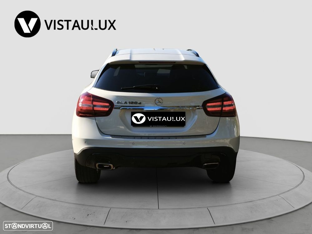 Mercedes-Benz GLA 180 CDI Urban - 4